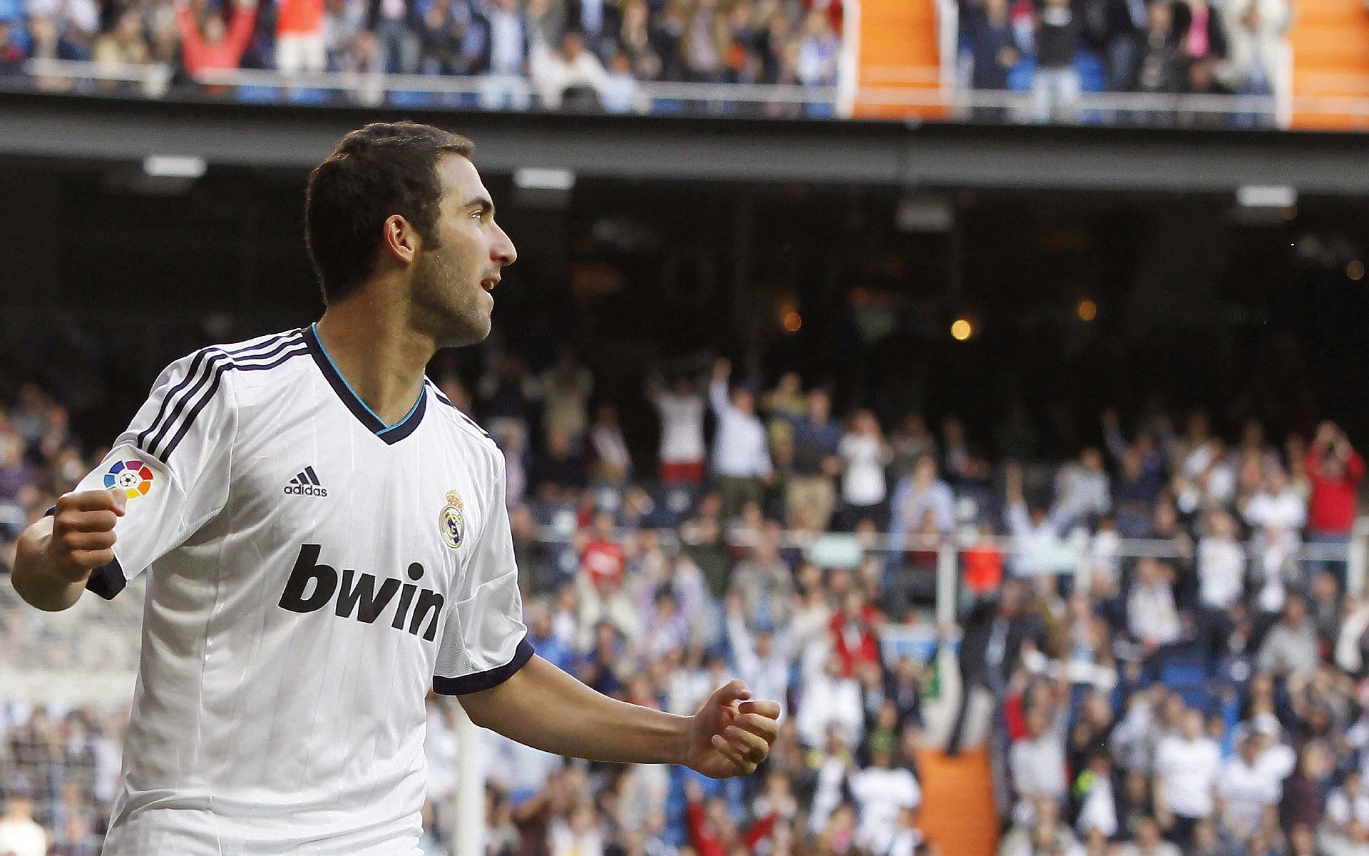 C罗新纪录被国际媒体广泛报道,c罗各种记录